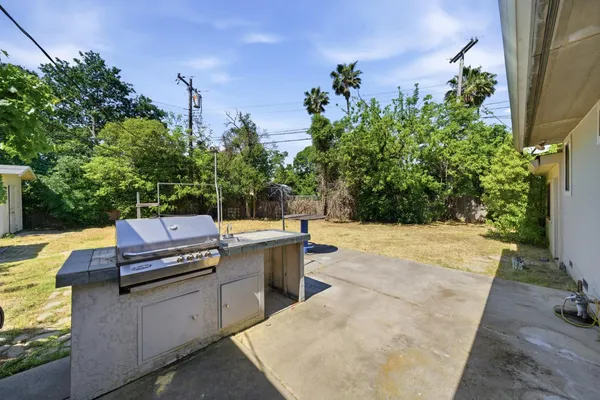 $499,900 | 2821 Kino Street, Sacramento, CA 95821