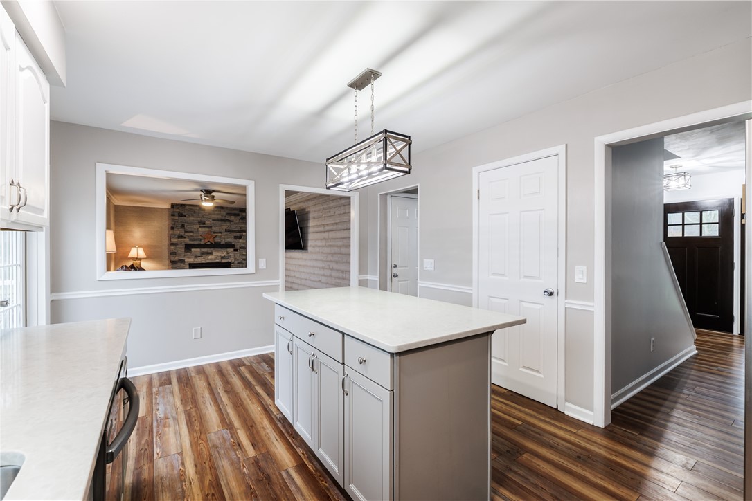 218 Frisbee Hill Road Greece, NY 14468 - Photo 13 of 34