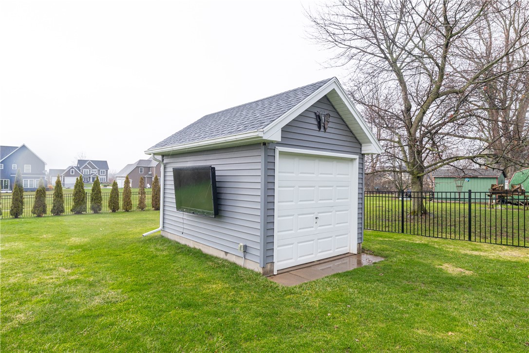 218 Frisbee Hill Road Greece, NY 14468 - Photo 32 of 34