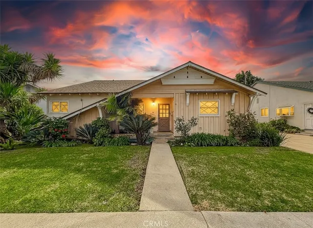 $1,199,999 | 15550 Otsego Street, Encino, CA 91436