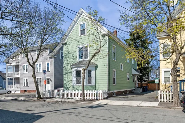 $850,000 | 1 English Street, Salem, MA 01970