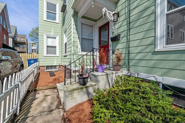 $850,000 | 1 English Street, Salem, MA 01970