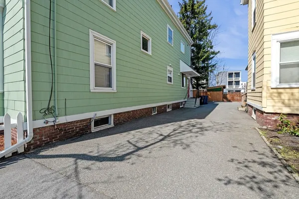 $850,000 | 1 English Street, Salem, MA 01970