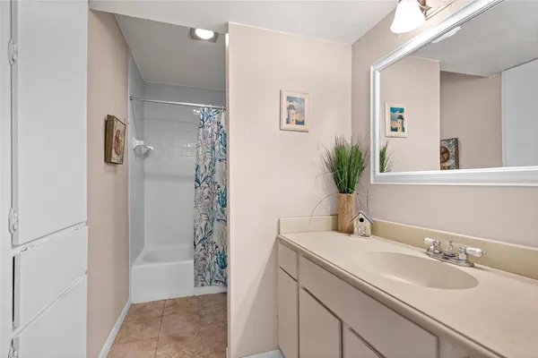 a view of a workspace with furniture