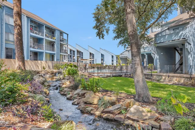 $249,900 | 12500 Melville Drive, Unit 345D, Montgomery, TX 77356