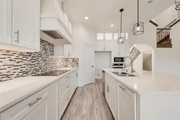 $2,800 | 1708 Prestwick Lane, Ennis, TX 75119