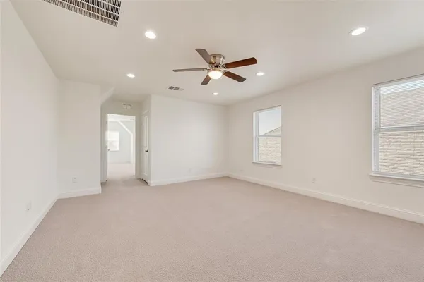 $2,800 | 1708 Prestwick Lane, Ennis, TX 75119