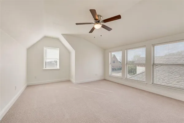 $2,800 | 1708 Prestwick Lane, Ennis, TX 75119