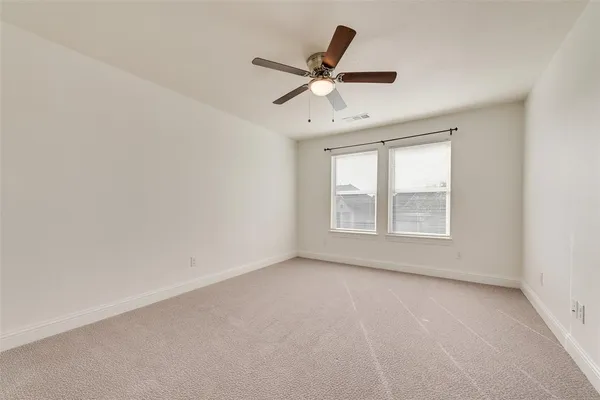 $2,800 | 1708 Prestwick Lane, Ennis, TX 75119