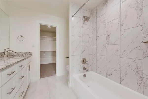 $2,800 | 1708 Prestwick Lane, Ennis, TX 75119