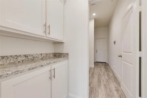 $2,800 | 1708 Prestwick Lane, Ennis, TX 75119