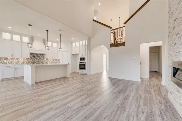 $2,800 | 1708 Prestwick Lane, Ennis, TX 75119