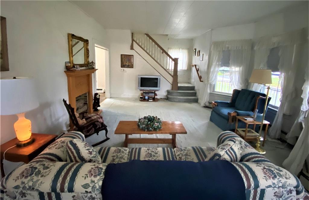 679 Jackson Road Apollo, PA 15613 - Photo 4 of 19