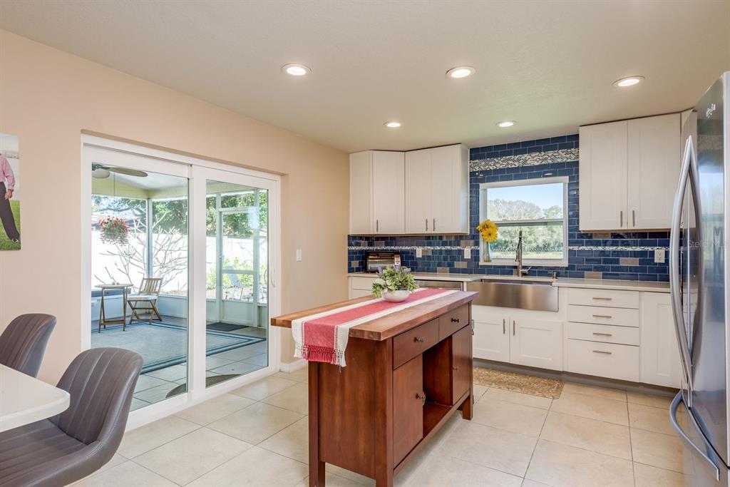 241 Whisper Lake Road Palm Harbor, FL 34683 - Photo 12 of 49