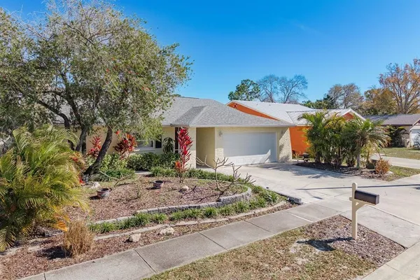 $474,900 | 241 Whisper Lake Road, Palm Harbor, FL 34683