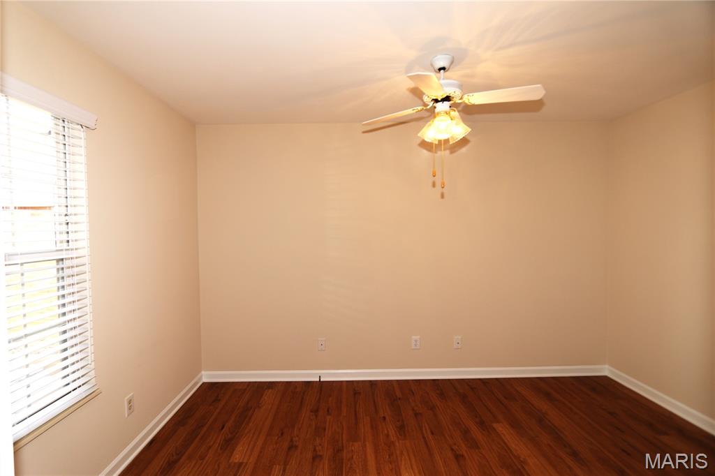 853 Du Pre Court St. Peters, MO 63376 - Photo 23 of 31