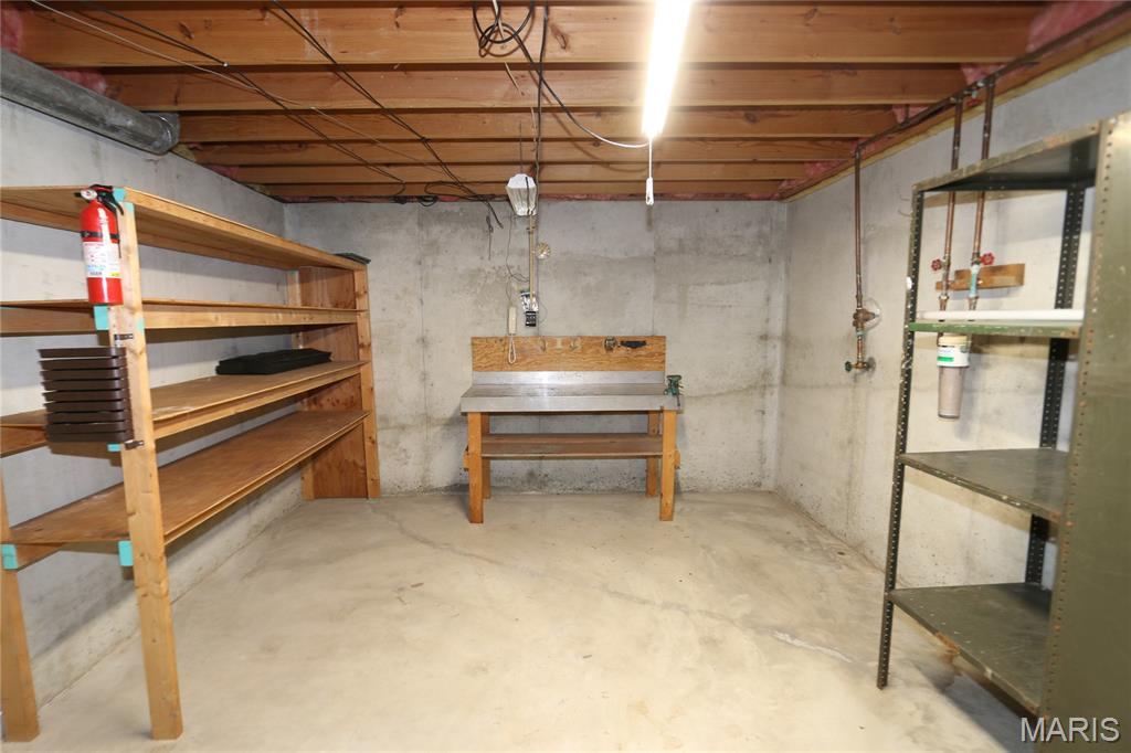 853 Du Pre Court St. Peters, MO 63376 - Photo 26 of 31