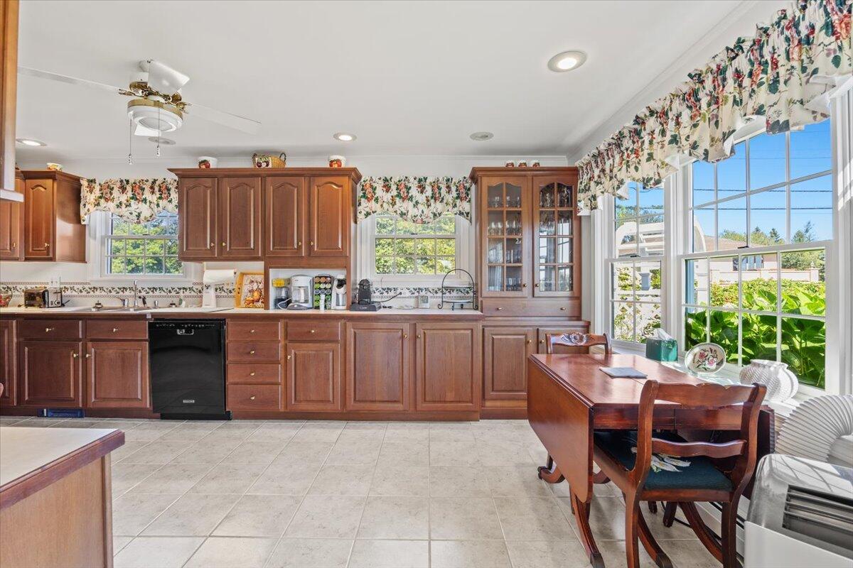 129 Fortunes Rocks Road Biddeford, ME 04005 - Photo 12 of 26 10-129 Fortunes-10