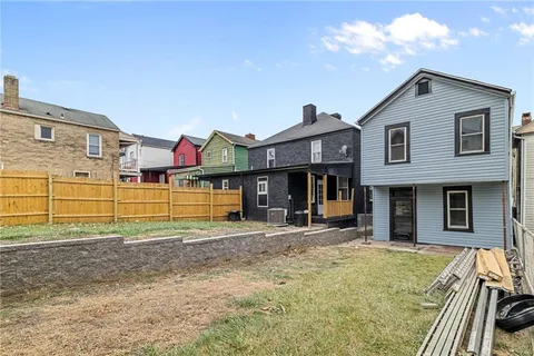 a house view with a outdoor space