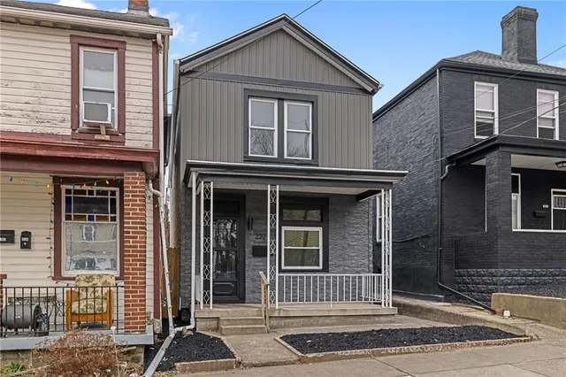 $220,000 | 222 East 16th Avenue, Homestead, PA 15120