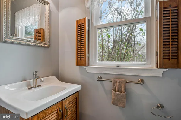 $875,000 | 8714 Arley Drive, Springfield, VA 22153