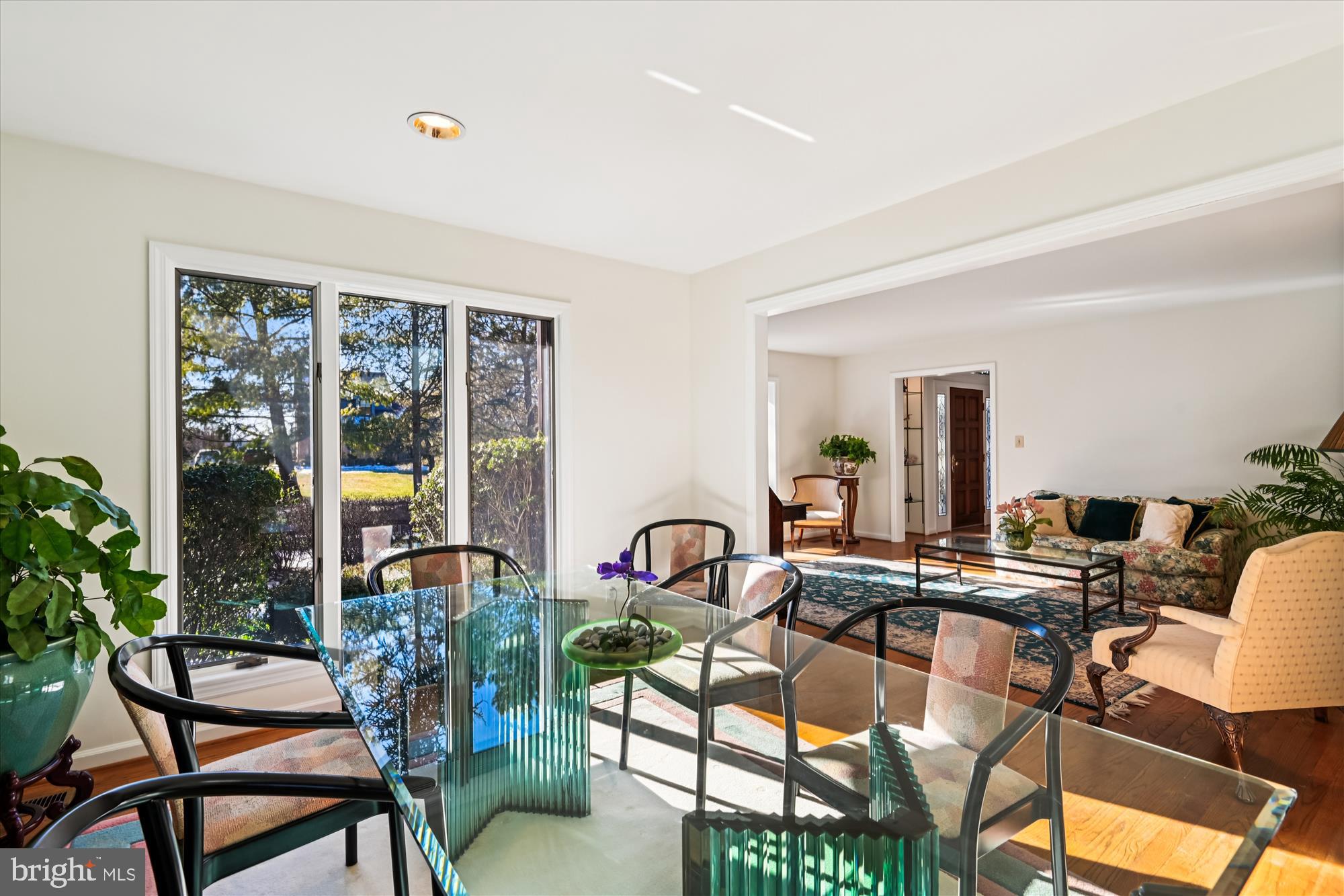 73 Seminary Farm Road Lutherville-Timonium, MD 21093 - Photo 10 of 93 Dining room