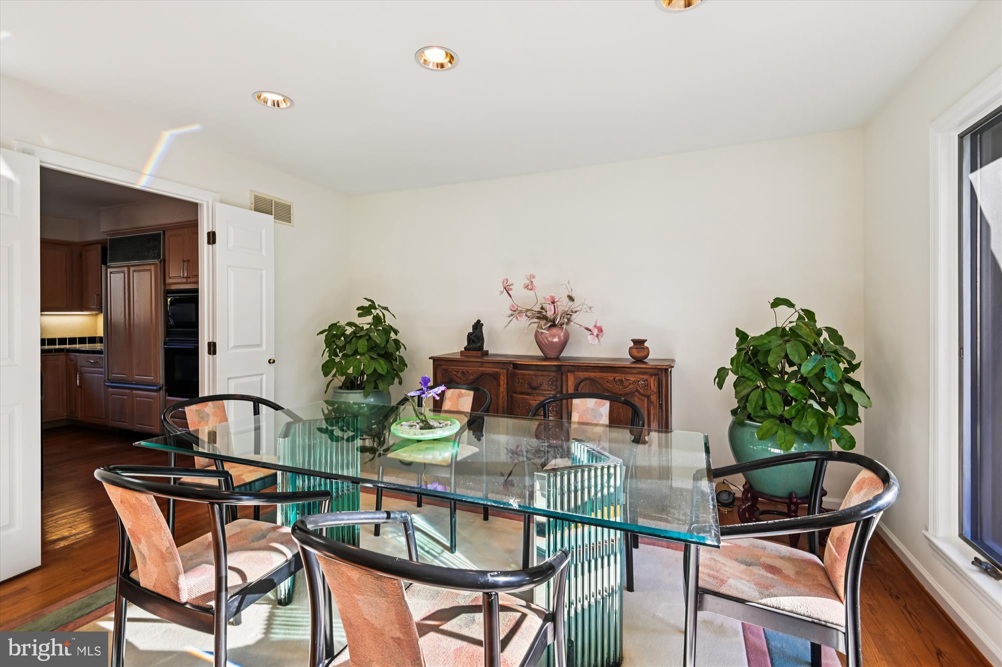 73 Seminary Farm Road Lutherville-Timonium, MD 21093 - Photo 12 of 93 Dining room