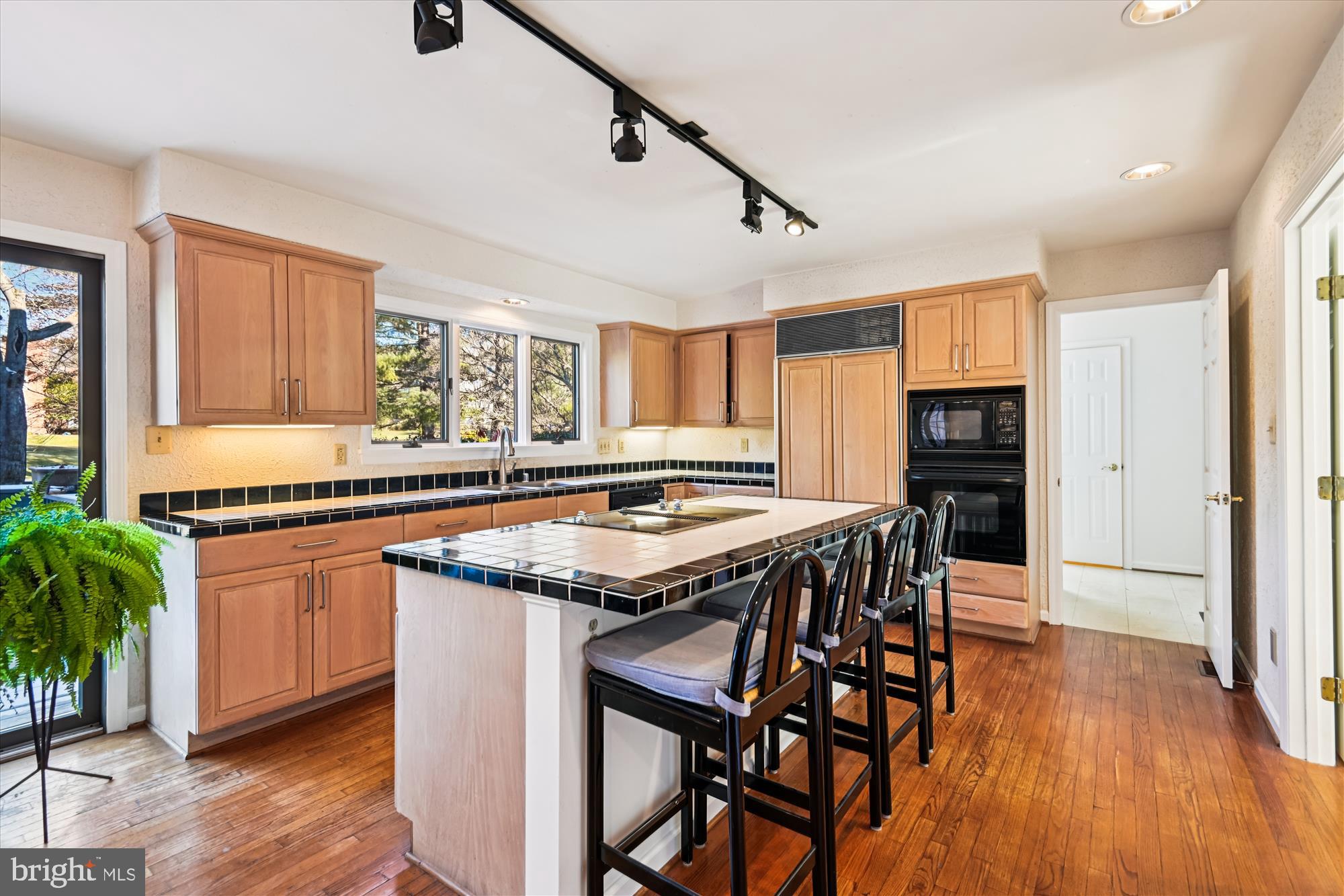 73 Seminary Farm Road Lutherville-Timonium, MD 21093 - Photo 14 of 93 Kitchen