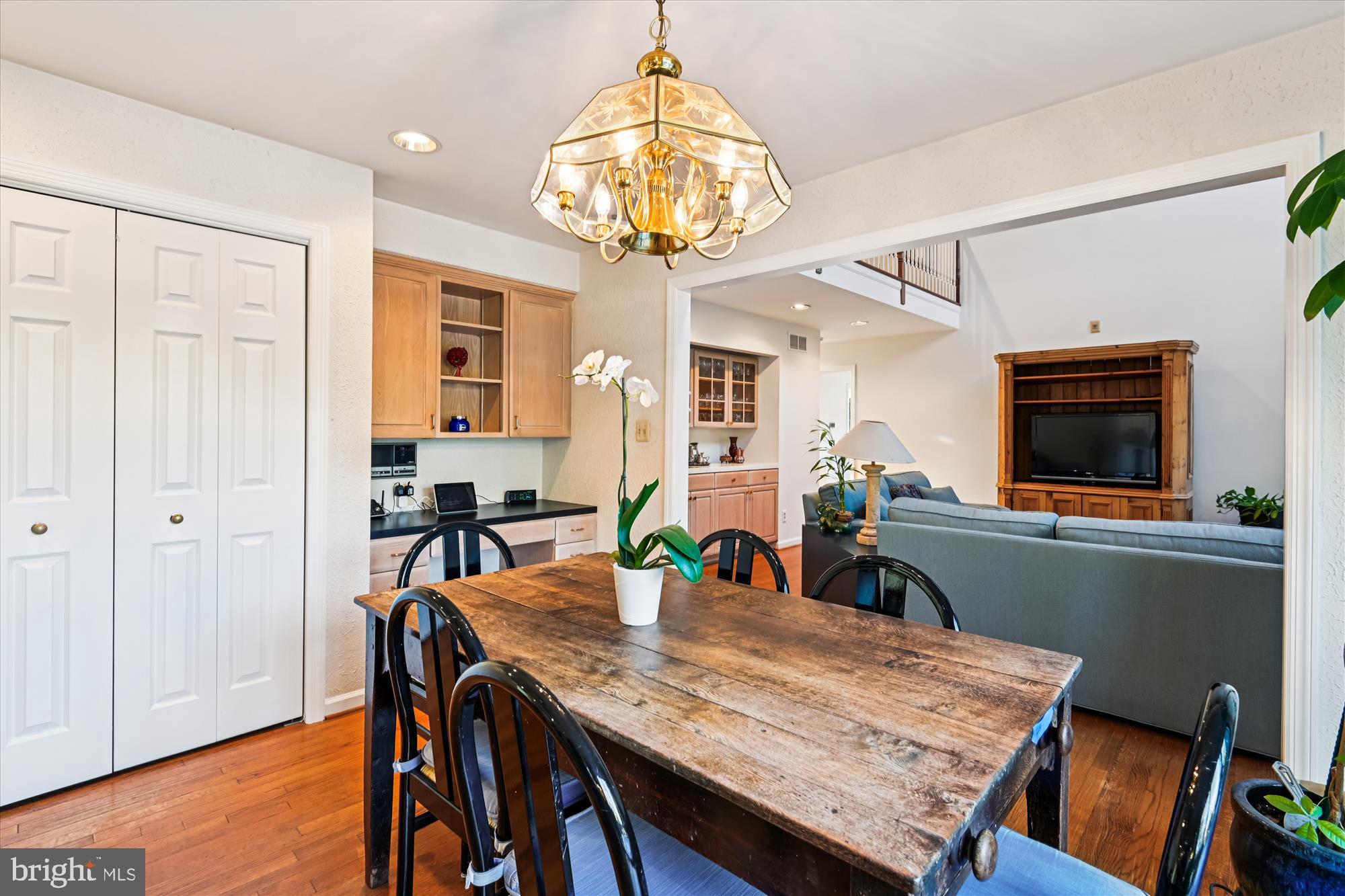 73 Seminary Farm Road Lutherville-Timonium, MD 21093 - Photo 20 of 93 Breakfast area of kitchen