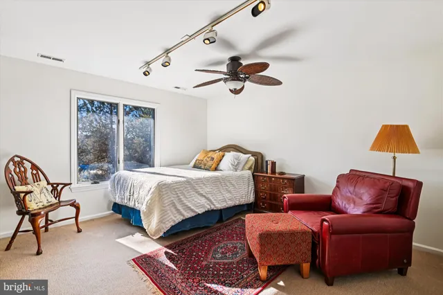 $1,095,000 | 73 Seminary Farm Road, Lutherville-Timonium, MD 21093