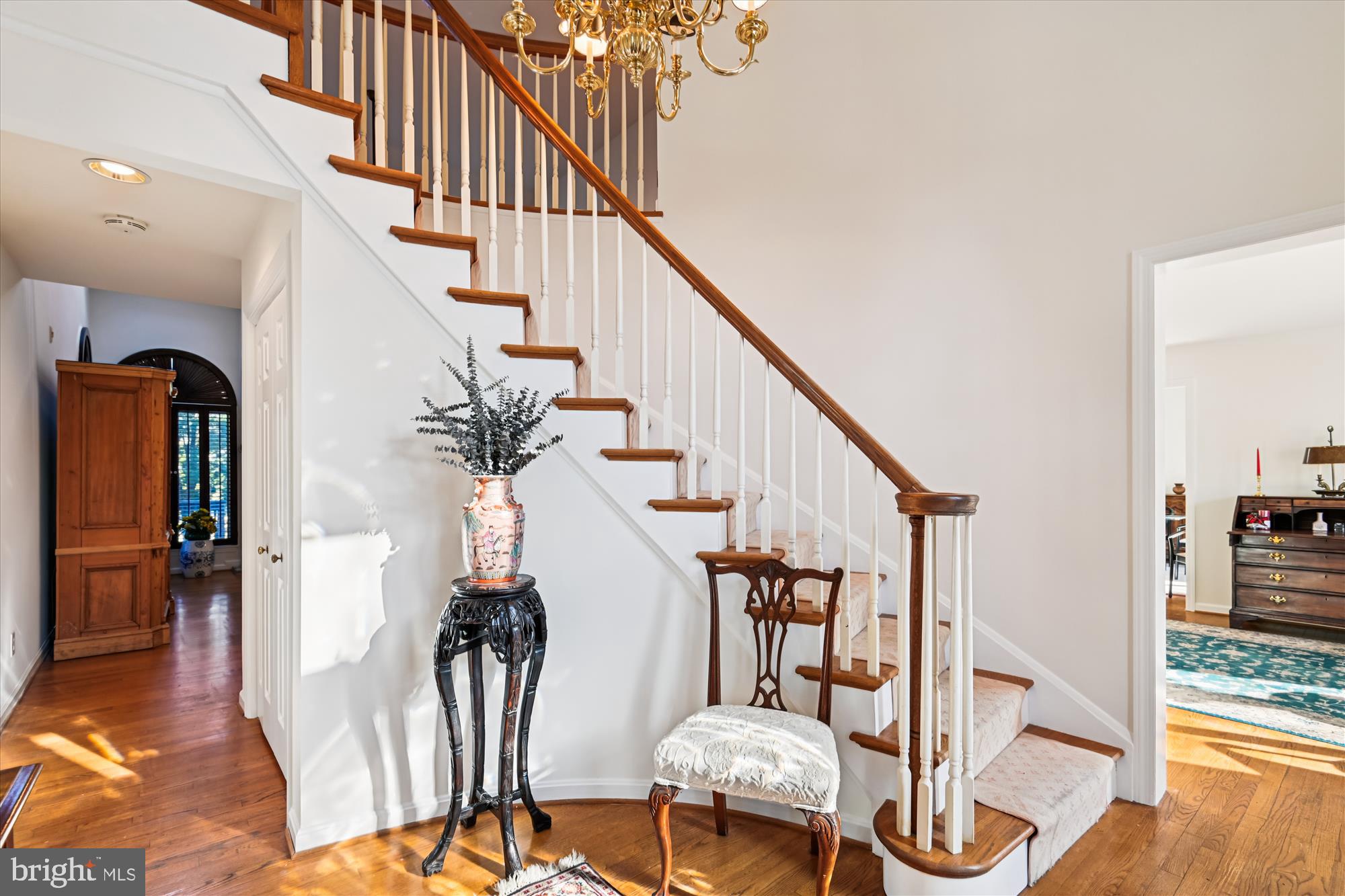 73 Seminary Farm Road Lutherville-Timonium, MD 21093 - Photo 4 of 93 Foyer