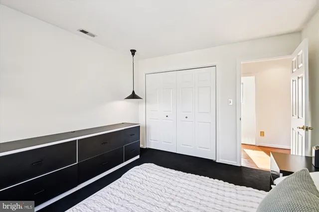 $1,095,000 | 73 Seminary Farm Road, Lutherville-Timonium, MD 21093