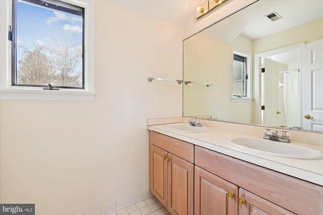 $1,095,000 | 73 Seminary Farm Road, Lutherville-Timonium, MD 21093