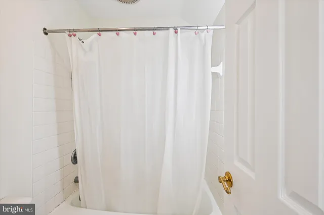 $1,095,000 | 73 Seminary Farm Road, Lutherville-Timonium, MD 21093