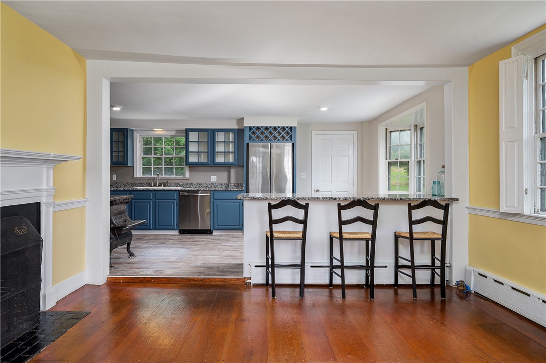 82 Williams Road Smithfield, RI 02917 - Photo 11 of 42