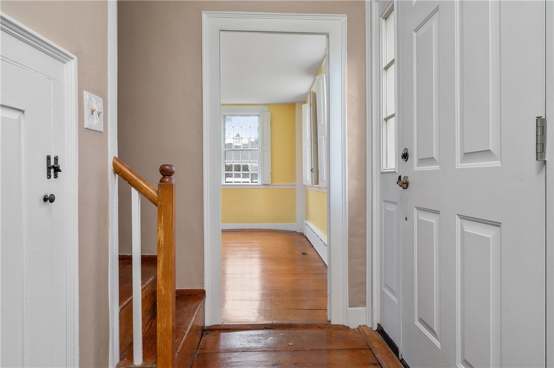 82 Williams Road Smithfield, RI 02917 - Photo 3 of 42