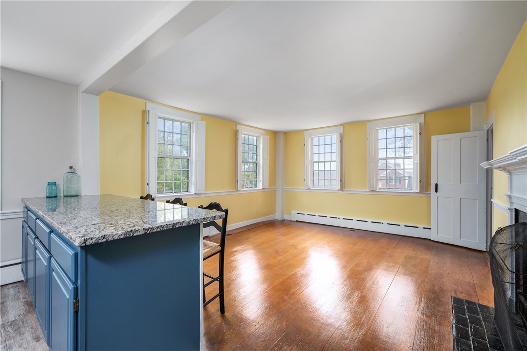 82 Williams Road Smithfield, RI 02917 - Photo 6 of 42