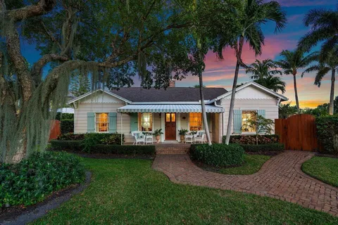 $2,399,990 | 521 North Swinton Avenue, Delray Beach, FL 33444