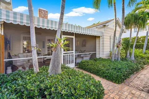 $2,399,990 | 521 North Swinton Avenue, Delray Beach, FL 33444