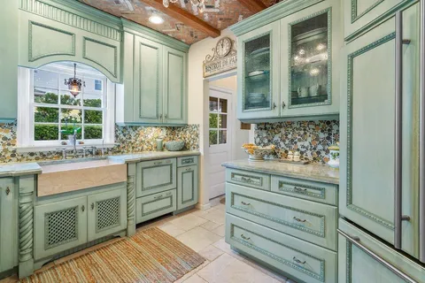 $2,399,990 | 521 North Swinton Avenue, Delray Beach, FL 33444