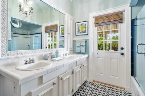 $2,399,990 | 521 North Swinton Avenue, Delray Beach, FL 33444