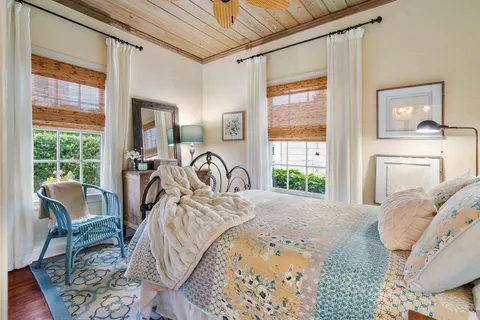 $2,399,990 | 521 North Swinton Avenue, Delray Beach, FL 33444