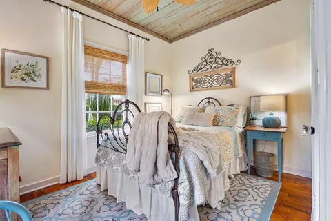 $2,399,990 | 521 North Swinton Avenue, Delray Beach, FL 33444