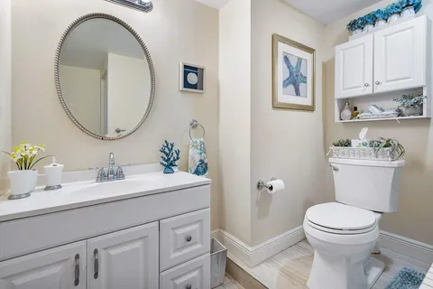 $2,399,990 | 521 North Swinton Avenue, Delray Beach, FL 33444
