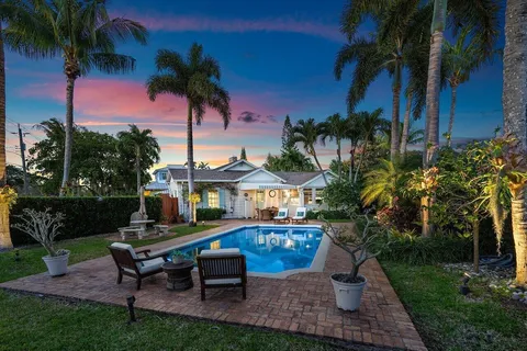 $2,399,990 | 521 North Swinton Avenue, Delray Beach, FL 33444