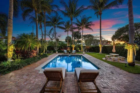 $2,399,990 | 521 North Swinton Avenue, Delray Beach, FL 33444