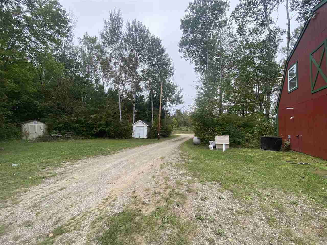 660 South Hawkins Road Gladwin, MI 48624 - Photo 7 of 48
