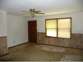413 McCarty Hollow Road, Unit 1 Telford, TN 37690 - Photo 4 of 7 Living Room