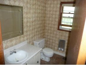 413 McCarty Hollow Road, Unit 1 Telford, TN 37690 - Photo 5 of 7 Bathroom