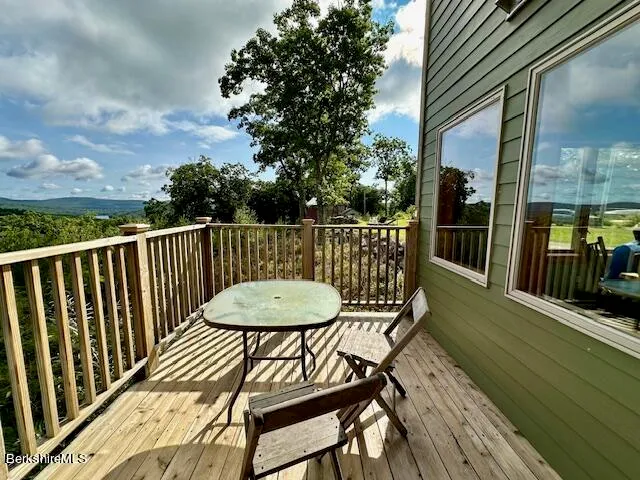 $1,850,000 | 26 A Stonebridge Way, Tyringham, MA 01238